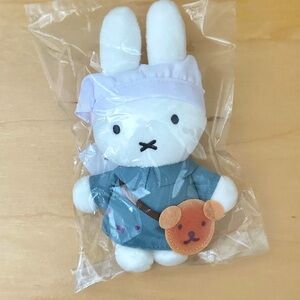 Miffy Oyatsudo Exclusive Miffy Apron Dress Mascot with Keychain